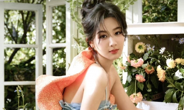 Dương Tử dính thị phi cuối năm: Kể khổ lố dù nhà khá giả và kiếm tiền tỷ, bị Cnet vạch từng điểm phản bác không trượt phát nào