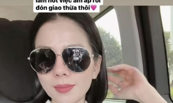 Lệ Quyên thả nhẹ tấm ảnh selfie ngày cuối năm, nhưng lại gây cười với dòng chữ: 'Chiều 40 Tết'
