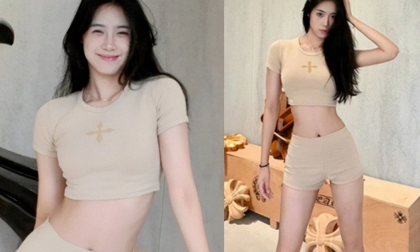 'Nữ thần bóng rổ' gây sốt với đôi chân dài siêu thực, chiều cao và nhan sắc của cô nàng gây bão