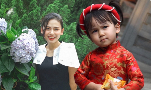 Phát hiện mất một phong bao lì xì, cách ứng xử của cô con gái sau đó khiến bà mẹ Hà Nội bị 'đơ' một lúc vì khó xử