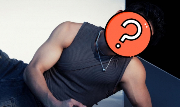 1 nam ca sĩ 'chơi lớn' ngay mùng 3 Tết: Mới tung poster đã hót hòn họt, MV Valentine sẽ rất nóng bỏng?