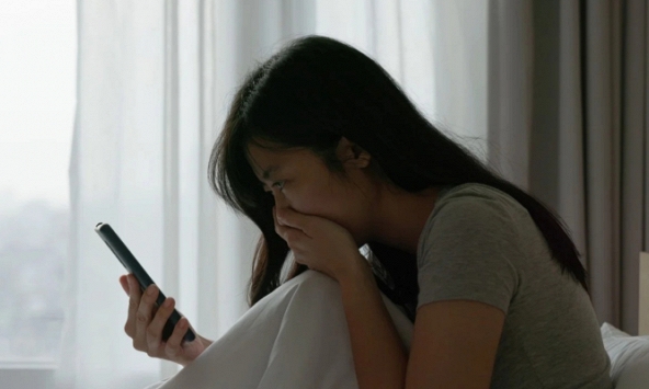 Cô gái mất 300 triệu đồng trong tài khoản ngân hàng, càng choáng váng khi gánh thêm khoản nợ 240 triệu chỉ sau 1 đêm