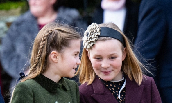 Hé lộ cách cư xử của Charlotte với bạn bè ở trường học, được nhận xét giống hệt một thành viên nổi tiếng khác của Vương thất Anh