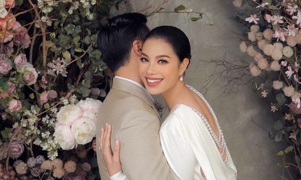 Phạm Hương lần đầu xác nhận danh tính ông xã, hoá ra là đại gia có tài sản không phải dạng vừa 