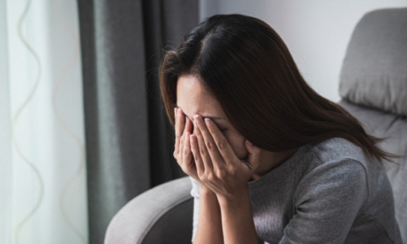 Bị chồng lấy trộm tiền thai sản, tôi gọi điện báo cho mẹ chồng nhưng câu trả lời của bà khiến tôi thêm tuyệt vọng