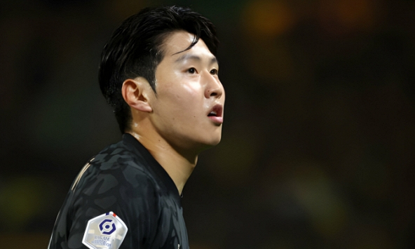 Lee Kang-in lần đầu xuất hiện sau bê bối 'bật' Son Heung-min: Thi đấu 61 phút, bị kênh phát sóng 'xóa' hình ảnh