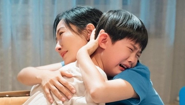 Nhiều đứa trẻ tương lai mù mịt không phải là bởi IQ hay EQ thấp mà do sự “giả tạo” này của cha mẹ