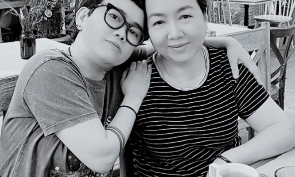 Chị gái qua đời, Phương Uyên nghẹn ngào: 'Em vẫn không thể chấp nhận được'