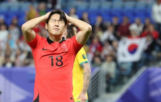 Lee Kang-in huýt sáo cũng bị chỉ trích: Khi sự giận dữ đã đi quá xa và tất cả cần một lời giải thích rõ ràng