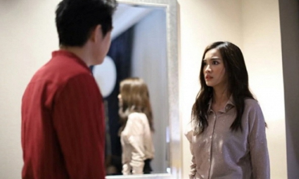 Phong bì mừng cưới của bạn thân 'biến mất' khiến bí mật bấy lâu của vợ tôi bị phanh phui