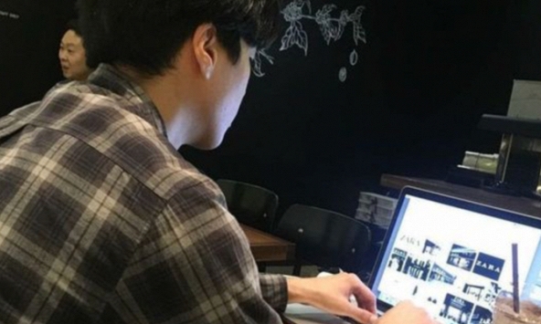 Bài học từ chàng trai có thu nhập 9 chữ số năm 27 tuổi: Tiết kiệm cho bản thân là 'sai lầm'