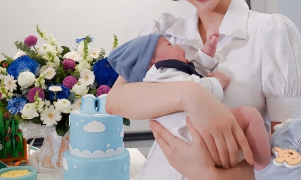 Minh Hằng hé lộ niềm vui hàng ngày của 'mẹ bỉm sữa', nghe xong ai cũng đồng tình