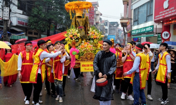 Giữ gìn, phát huy bản sắc văn hóa phi vật thể Lễ hội truyền thống Chèo tàu Tổng Gối 
