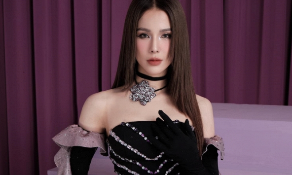 Diệp Lâm Anh có động thái lạ lúc 4 giờ sáng, còn 'tag' thẳng tên chồng cũ vào nhắn nhủ điều này