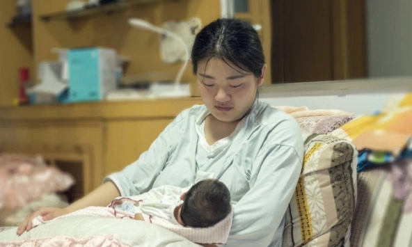 Xung phong chăm con dâu đẻ nhưng mẹ chồng khiến tôi nhiều phen muối mặt xấu hổ