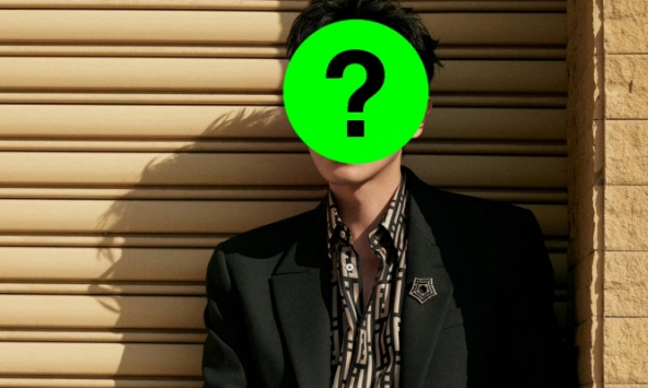 Nam thần 'cuồng vợ nhất showbiz' 20 năm không già đi, vì gần 700 tỷ mà từ mặt cha ruột vĩnh viễn 