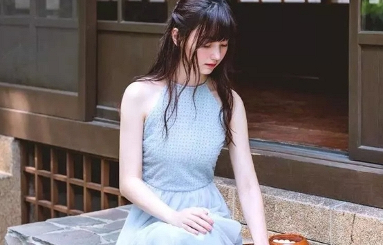 Nữ cờ thủ 'top 1 sever' xinh đẹp hết nấc, fan nam đổ 'đứ đừ'