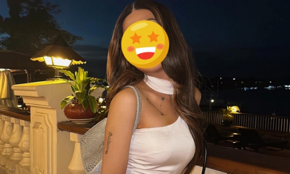 Thạc sĩ Mỹ yêu cô gái chuyển giới An Giang: Nói chuyện trên mạng rồi gắn bó nửa thập kỷ, vấn đề tiền nong lúc hẹn hò gây chú ý!