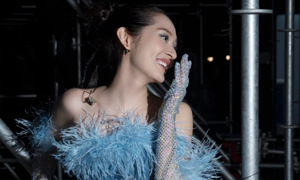 Bảo Anh dạo gần đây ít chạy show, sân khấu gần nhất hát ra sao khi song ca với đàn em?