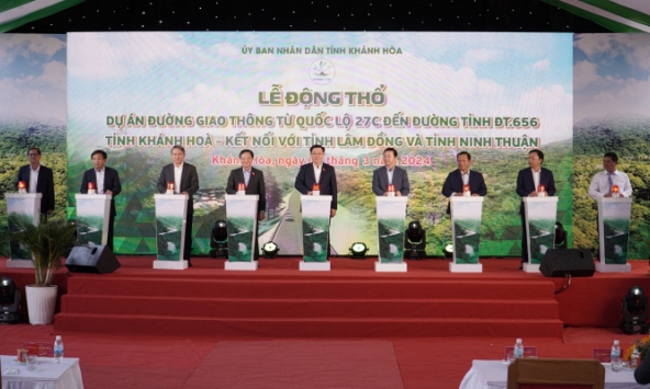 Chủ tịch Quốc hội Vương Đình Huệ tham dự ấn nút động thổ khởi công tuyến giao thông kết nối ba tỉnh Khánh Hòa - Lâm Đồng & Ninh Thuận