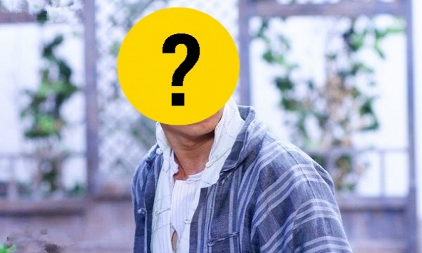 Sao nam xui nhất showbiz tan nát sự nghiệp vì 1 vết cắn, tán gia bại sản phải đóng 'phim rác' hết đời 