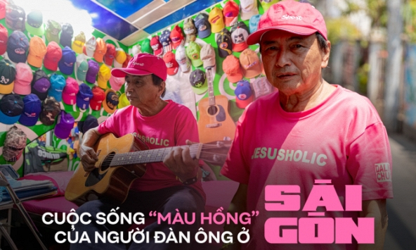 Người đàn ông cô đơn phủ hồng căn nhà và ngõ nhỏ ở Sài Gòn: 'Màu hồng giảm đi những nỗi buồn trong cuộc đời chú'