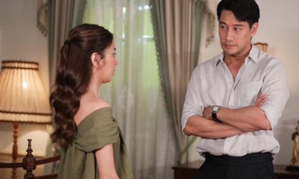 Tôi muốn phát điên khi thấy chồng ôm khúc gỗ, cẩn thận đặt vào phòng ngủ rồi lẩm bẩm trò chuyện một mình