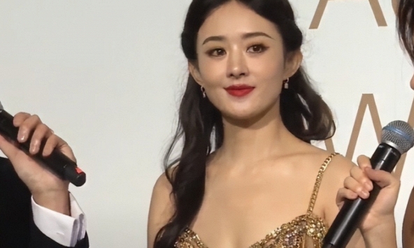 Triệu Lệ Dĩnh bị ghẻ lạnh?