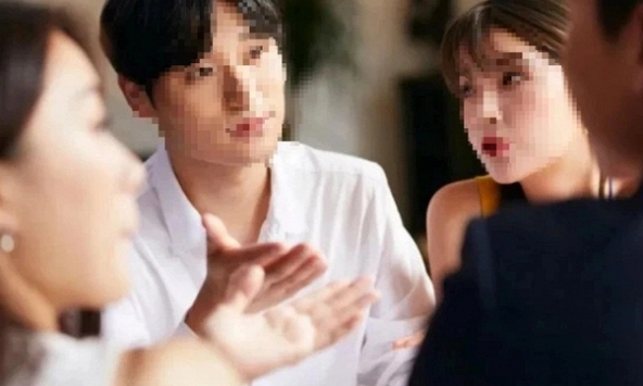 Vợ chồng tôi đang giận nhau, đồng nghiệp còn 'đổ thêm dầu vào lửa' làm tôi tức sôi gan