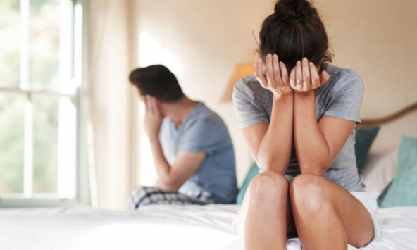 Chồng vừa nói ý định đón bố mẹ đến sống cùng, tôi nhắc lại một câu mà anh xấu hổ, tự rút lại ý kiến