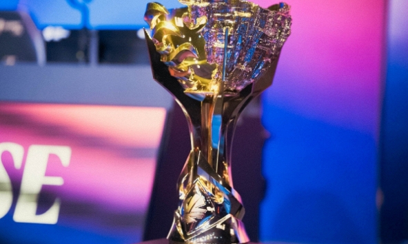 Một đội VCS bị 'chỉ tên' trong nghi vấn tiêu cực, màn đáp trả khiến cộng đồng tranh cãi kịch liệt