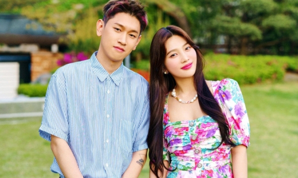 Bạn trai thành viên Red Velvet bất ngờ ẩn đen MV và loạt bài đăng tình yêu, netizen thắc mắc xen lẫn 'thở phào' vì 1 lý do!