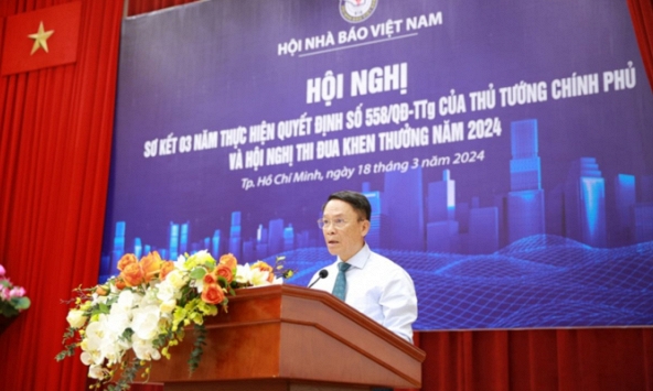 Khích lệ nhà báo thực hiện nhiều tác phẩm báo chí chất lượng cao