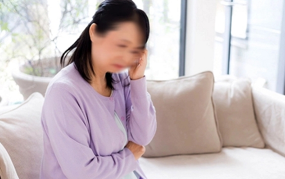 Nhiều đêm tôi thấy mẹ không ngủ, cứ nằm thở dài lo toan vì món tiền 1 tỷ không biết chia như thế nào