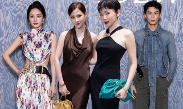 Tóc Tiên và Baifern lên đồ cực slay, Dương Mịch khoe lưng trần quyến rũ tại event LOEWE