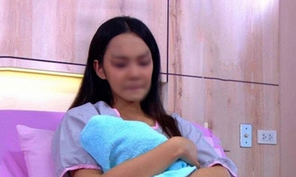 Nửa đêm nhận cuộc gọi từ chị gái, vợ chồng tôi hốt hoảng đến nhà rồi đưa chị đi viện gấp