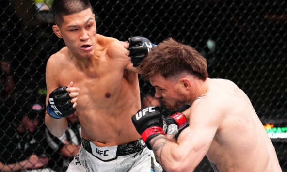 Võ sĩ gốc Việt ra mắt tại giải MMA lớn nhất hành tinh, được trao phần thưởng trị giá 1,2 tỷ 