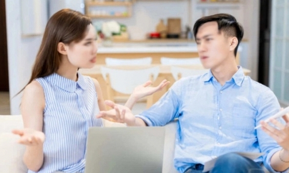 Lần đầu về ra mắt nhà bạn trai, em gái người yêu nhận xét một câu khiến anh ấy nằng nặc đòi chia tay tôi