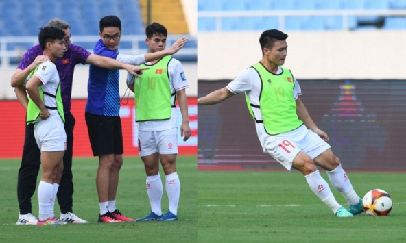 Nhìn cách HLV Troussier vượt bão dư luận hết lòng chỉ dạy cho Quang Hải, Văn Thanh lập tức hé lộ cơ hội đá chính của dàn sao