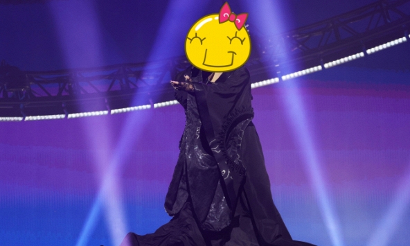 Ngôi sao gần 70 tuổi vẫn đứng ra tổ chức 'siêu concert' thu hút 2 triệu người đến tham dự trong 1 đêm!