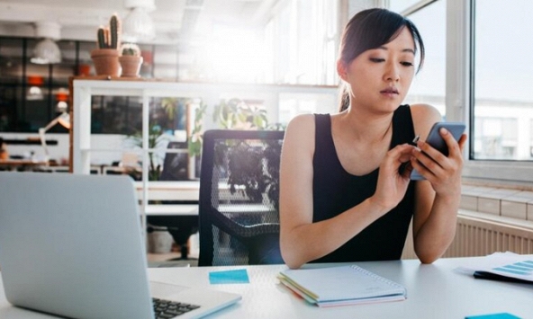 Người EQ thấp thích đăng 4 điều này lên mạng: Bị người đời cười chê, còn những mối quan hệ chất lượng thì 'không cánh mà bay'