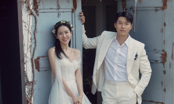 Son Ye Jin 'nhá hàng' ảnh cưới thơ mộng bên ông xã Hyun Bin nhân kỷ niệm 2 năm ngày kết hôn