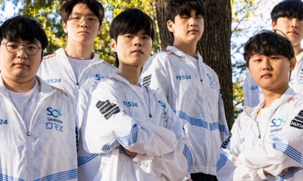 Từng là 'idol giới trẻ', một nhà vô địch CKTG bị khán giả phũ phàng 'chỉ biết ăn bám đồng đội'