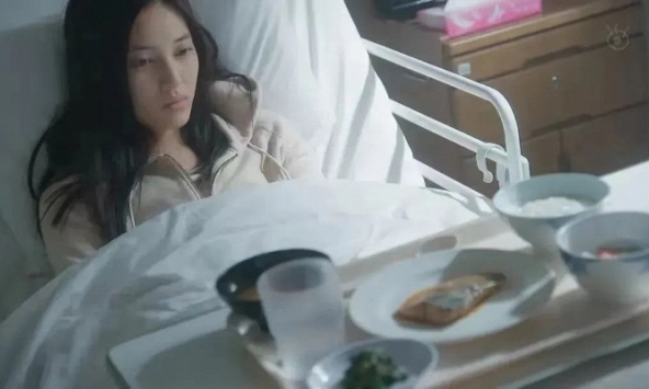 Cô gái bàng hoàng khi vỡ buồng trứng ở tuổi 24, bác sĩ chỉ ra một thời gian nhạy cảm cần đặc biệt lưu ý