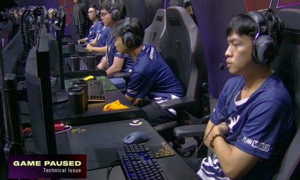 'Hành xác' khán giả hơn 4 tiếng đồng hồ, VCS nhận lời cay đắng