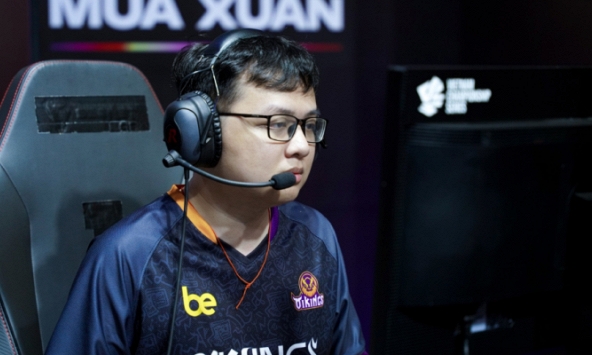 SofM chuẩn bị tạo cột mốc lịch sử trong sự nghiệp nhưng phải trông chờ... Team Secret