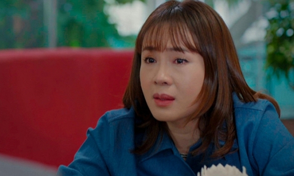 'Trạm cứu hộ trái tim': Khán giả hả hê khi Ngân Hà vùng lên, cặp đôi bố mẹ còn có cảnh tình tứ sau hàng chục năm