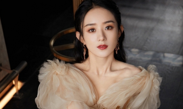 Triệu Lệ Dĩnh 2 lần bị lừa khi đóng phim, ra quyết định then chốt giúp 'Dữ phượng hành' gây bão MXH