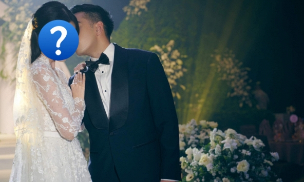 Á hậu lấy chồng có thân thế 'khủng' và cực kín tiếng: Từng là thủ khoa, học giỏi đến mức cả làng Hoa hậu phải nể phục