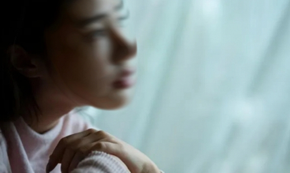 2 năm qua tôi sống trong cô đơn và đau khổ vì bị chồng khinh ra mặt, trong khi tôi từng giỏi hơn anh